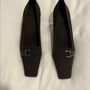 Elegant Brown Women's Low Heels